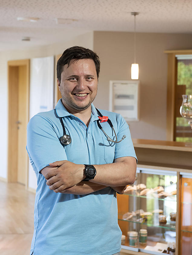 Healing support during your holiday – medical care at Naturhotel Eschenhof in Bad Kleinkirchheim  Dr Martin Ortner welcomes guests to his practice at Naturhotel Eschenhof in Bad Kleinkirchheim specializing in osteopathy and neural therapy